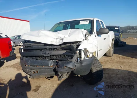 2007 Chevrolet Silverado 1500 Work Truck z USA, uszkodzony, nr VIN 1GCEK19077Z589918
